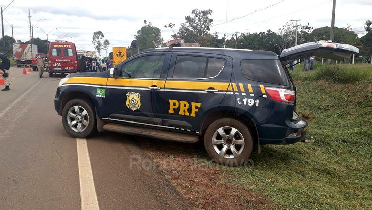 URGENTE: Capotamento na BR-364 deixa motorista preso às ferragens URGENTE: Capotamento na BR-364 deixa motorista preso às ferragens
