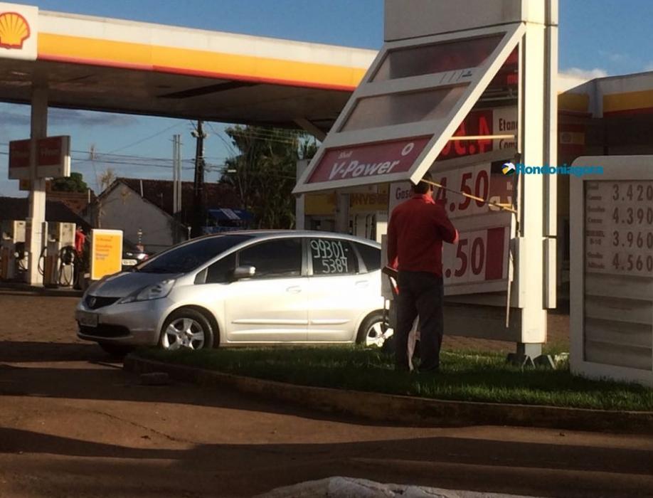 Donos de postos de combustíveis aproveitam greve e gasolina já é vendida a R$ 4,59 em Porto Velho Donos de postos de combustíveis aproveitam greve e gasolina já é vendida a R$ 4,59 em Porto Velho