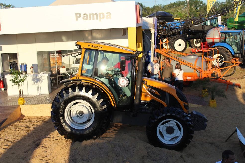 Colheitadeira de R$ 1,4 milhão e trator automático são atrações na 7ª Rondônia Rural Show