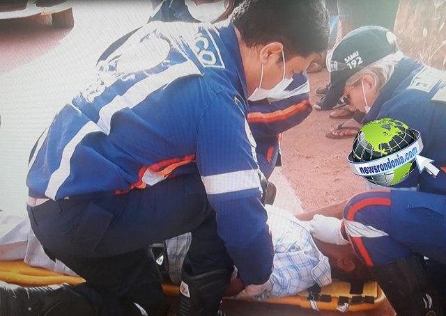 MOTOQUEIRO FOGE APÓS ATROPELAR E CAUSAR GRAVES FERIMENTOS EM PEDESTRE MOTOQUEIRO FOGE APÓS ATROPELAR E CAUSAR GRAVES FERIMENTOS EM PEDESTRE