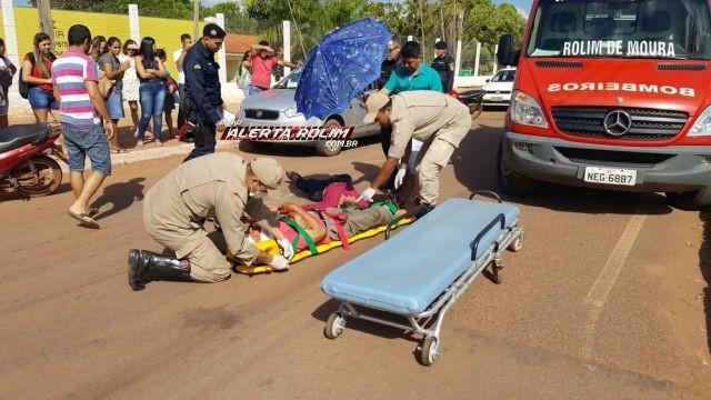 Rolim de Moura - Passageira abre porta de carro estacionado e atinge moto ocupada por dois irmãos