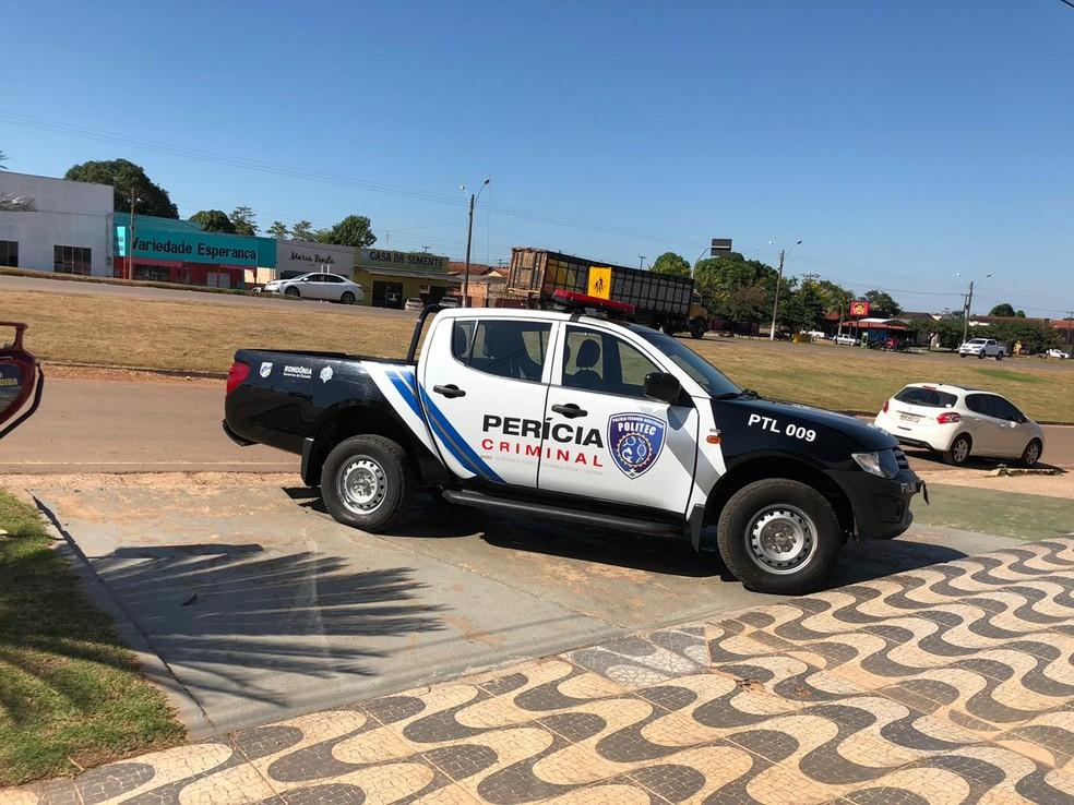 Bandidos quebram parede para invadir e tentar furtar banco em Nova Mamoré, RO Bandidos quebram parede para invadir e tentar furtar banco em Nova Mamoré, RO