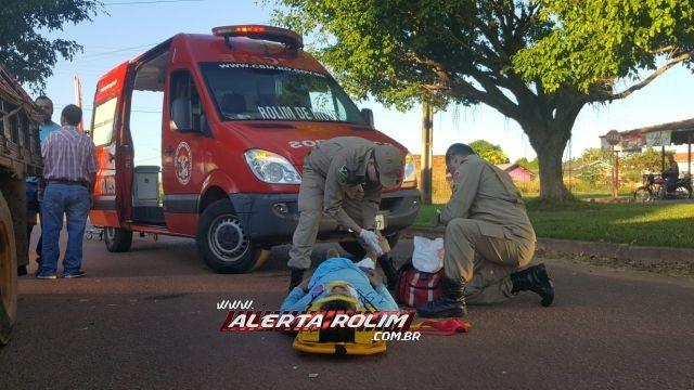 Rolim de Moura - Motociclista sofre corte lacerante na perna após bater na traseira de camionete estacionada