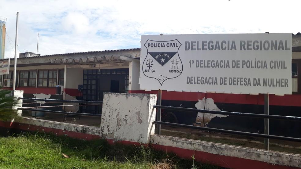 Motociclista morre ao ser atingida por carro na RO-383 em Cacoal, RO Motociclista morre ao ser atingida por carro na RO-383 em Cacoal, RO