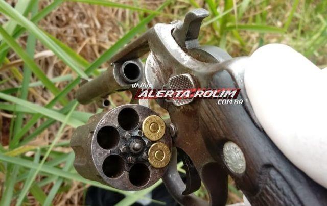 Castanheiras - Mais um dos bandidos da tentativa de roubo em Alvorada é preso pela PM e uma arma de fogo é encontrada Castanheiras - Mais um dos bandidos da tentativa de roubo em Alvorada é preso pela PM e uma arma de fogo é encontrada