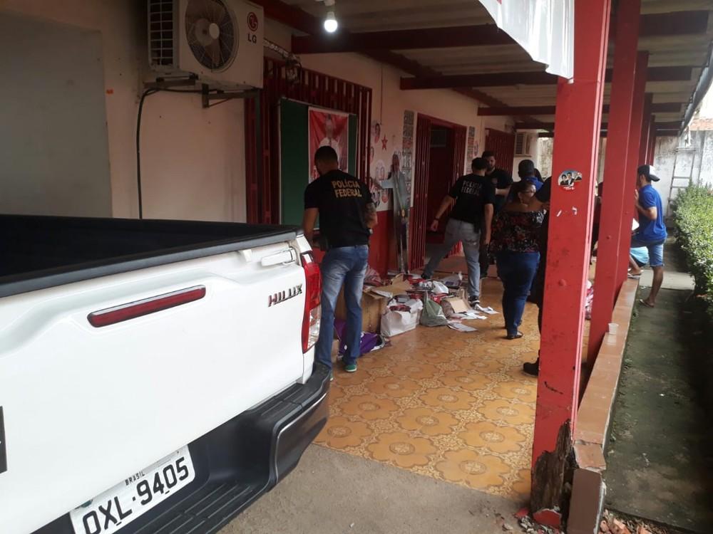 PF e TRE apreendem material irregular de campanha com imagem de Lula, em RO