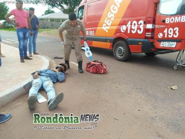 Rolim de Moura- Motociclista é socorrido após colidir em carro Rolim de Moura- Motociclista é socorrido após colidir em carro