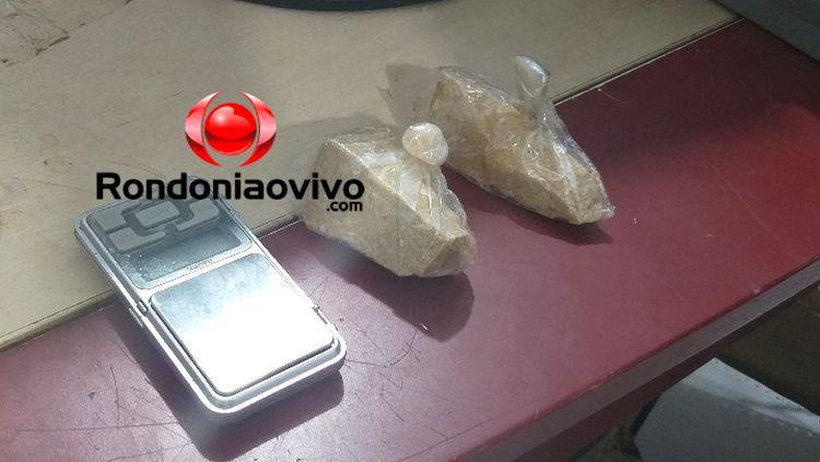 "VOVÓ DO TRÁFICO": Idosa e comparsa são presas por comércio de droga em bar; vídeo