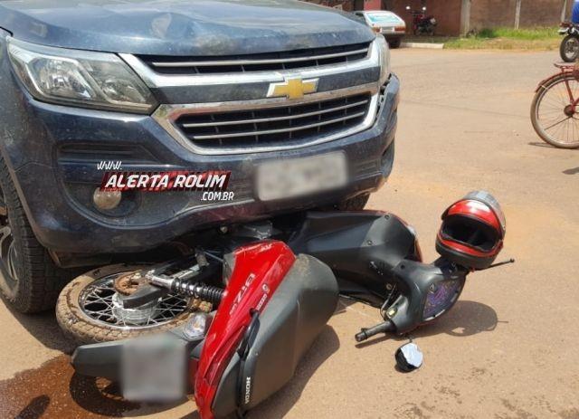 Rolim de Moura – Motociclista fica gravemente ferido ao ser atingido por camionete no cruzamento da Rua Barão de Melgaço com Avenida São Paulo Rolim de Moura – Motociclista fica gravemente ferido ao ser atingido por camionete no cruzamento da Rua Barão de Melgaço com Avenida São Paulo