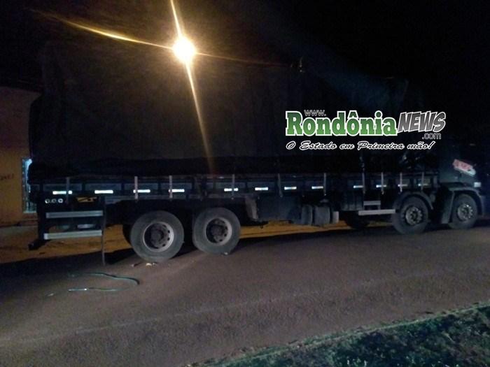 Rolim de Moura- Urgente, Caminhoneiro é baleado nas costas durante roubo por dupla armada Rolim de Moura- Urgente, Caminhoneiro é baleado nas costas durante roubo por dupla armada