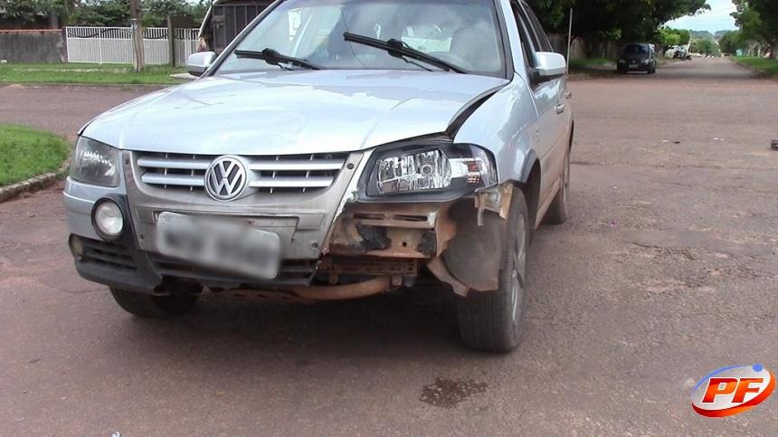 Grávida de 17 semanas é socorrida ao hospital após acidente em cruzamento de Rolim de Moura