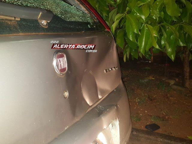 Rolim de Moura – Motociclista fica gravemente ferido após se chocar contra carro estacionado no Bairro São Cristóvão Rolim de Moura – Motociclista fica gravemente ferido após se chocar contra carro estacionado no Bairro São Cristóvão