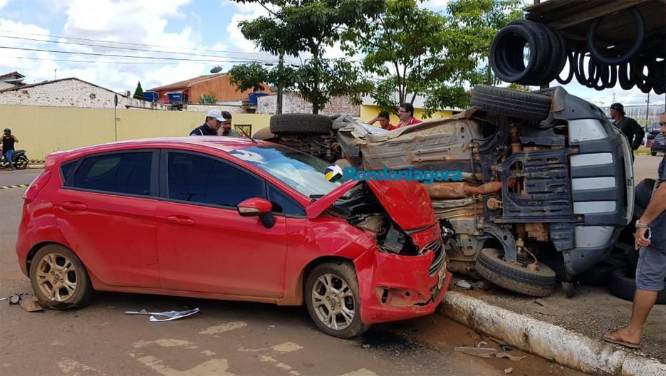 Padre fica ferido em grave acidente em Porto Velho Padre fica ferido em grave acidente em Porto Velho
