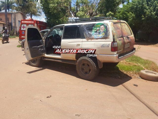Rolim de Moura – Colisão entre dois carros é registrada na Avenida Norte Sul Rolim de Moura – Colisão entre dois carros é registrada na Avenida Norte Sul