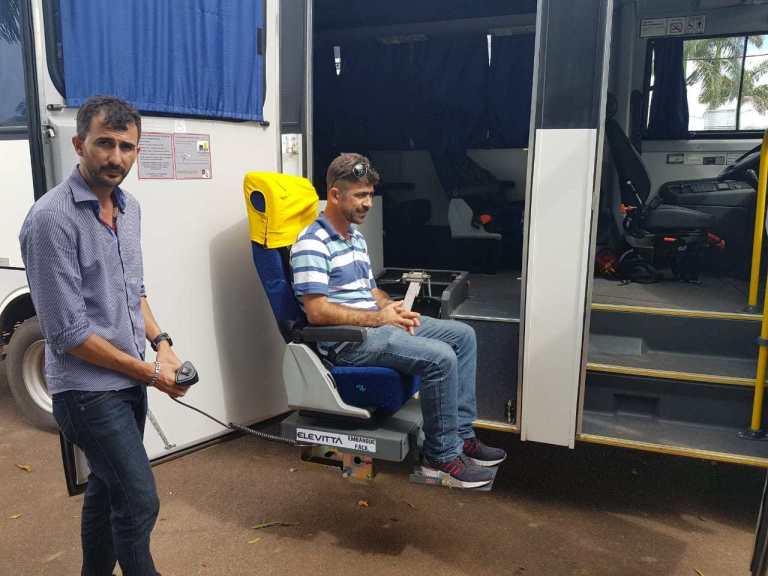 Rolim de Moura recebe dois veículos de transporte coletivo da Justiça do Trabalho, fruto de acordo em ACP