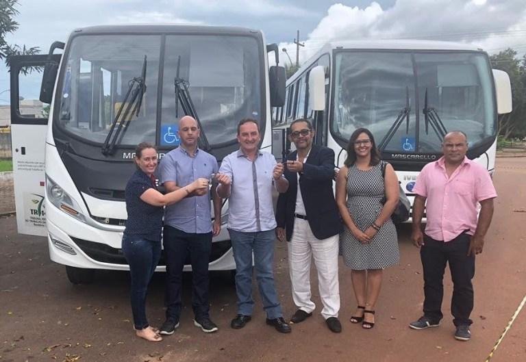 Rolim de Moura recebe dois veículos de transporte coletivo da Justiça do Trabalho, fruto de acordo em ACP