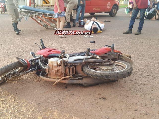 Rolim de Moura- Motociclista fica ferido ao ser atingido por carro no Centro da cidade