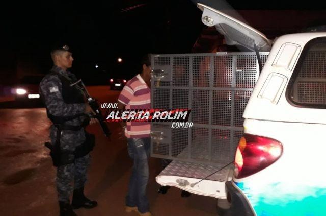 Rolim de Moura – Acusado de tráfico de drogas de Vilhena é preso pela PM durante "Operação Carnaval" - Vídeo Rolim de Moura – Acusado de tráfico de drogas de Vilhena é preso pela PM durante "Operação Carnaval" - Vídeo