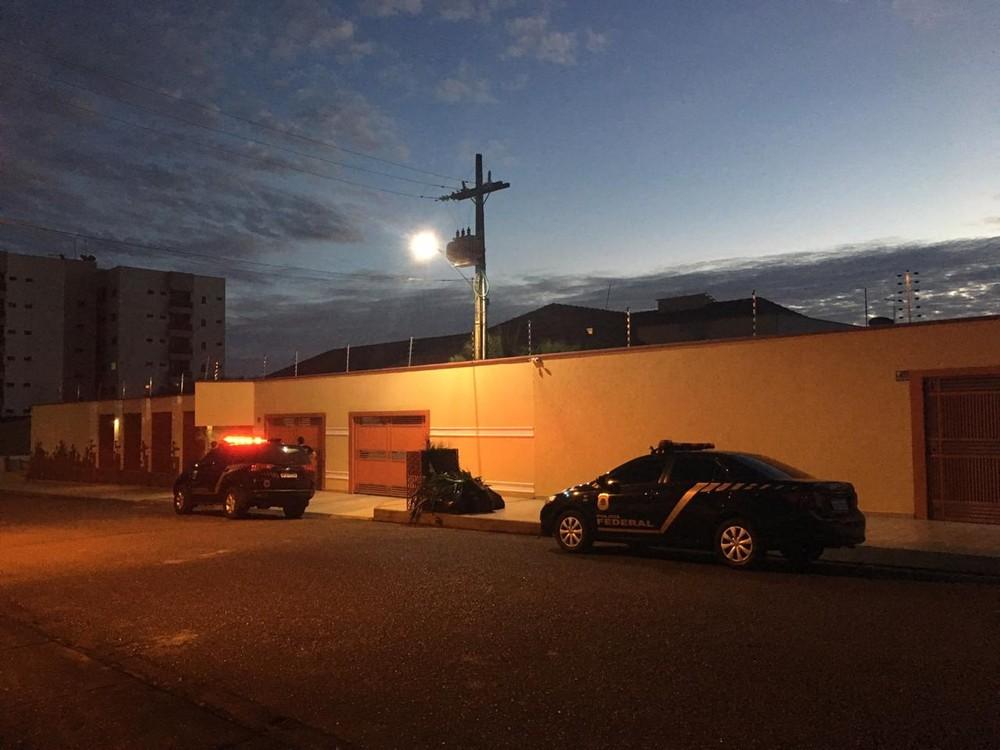PF faz operação em 3 estados para investigar lavagem de dinheiro do tráfico de drogas PF faz operação em 3 estados para investigar lavagem de dinheiro do tráfico de drogas