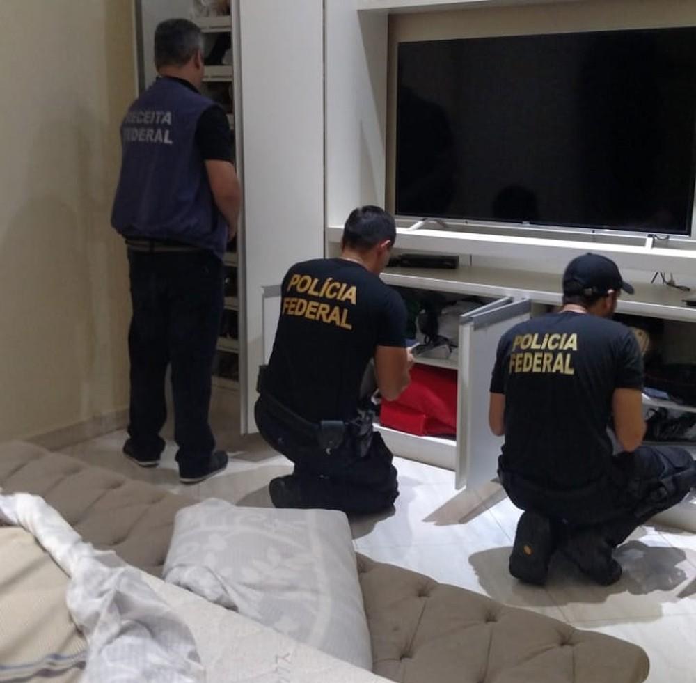 PF faz operação em 3 estados para investigar lavagem de dinheiro do tráfico de drogas PF faz operação em 3 estados para investigar lavagem de dinheiro do tráfico de drogas