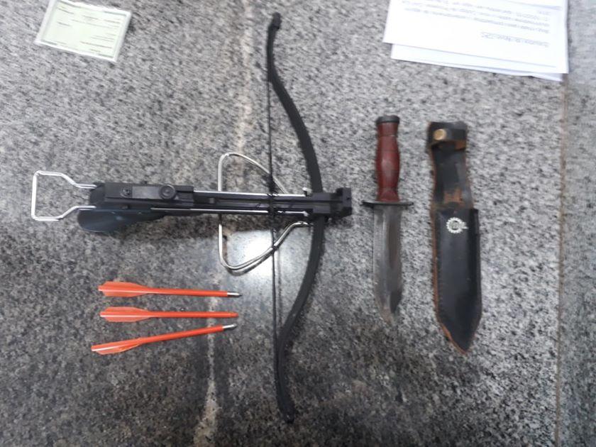 Com desenho de suástica, aluno ameaça massacre em escola do DF Com desenho de suástica, aluno ameaça massacre em escola do DF