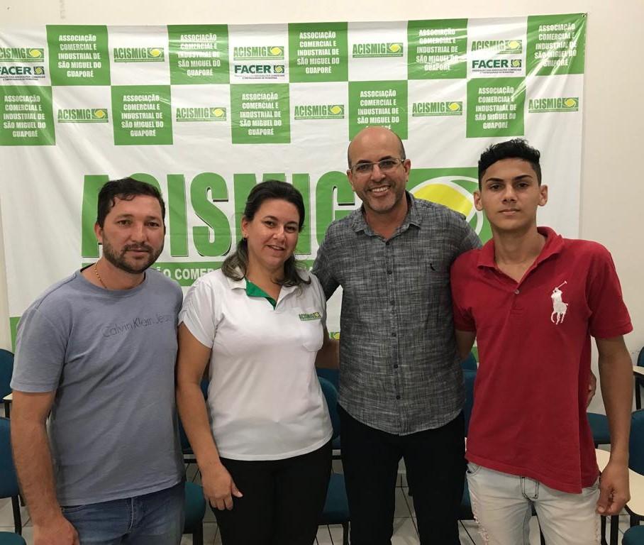 #ACISMIG – Ismael Crispin reconhece os estímulos da associação comercial de São Miguel do Guaporé #ACISMIG – Ismael Crispin reconhece os estímulos da associação comercial de São Miguel do Guaporé