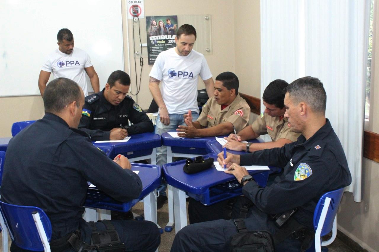 Policiais militares da área do 10º BPM participam de Audiência Pública em Rolim de Moura para elaborar o PPA 2020/2023 Policiais militares da área do 10º BPM participam de Audiência Pública em Rolim de Moura para elaborar o PPA 2020/2023