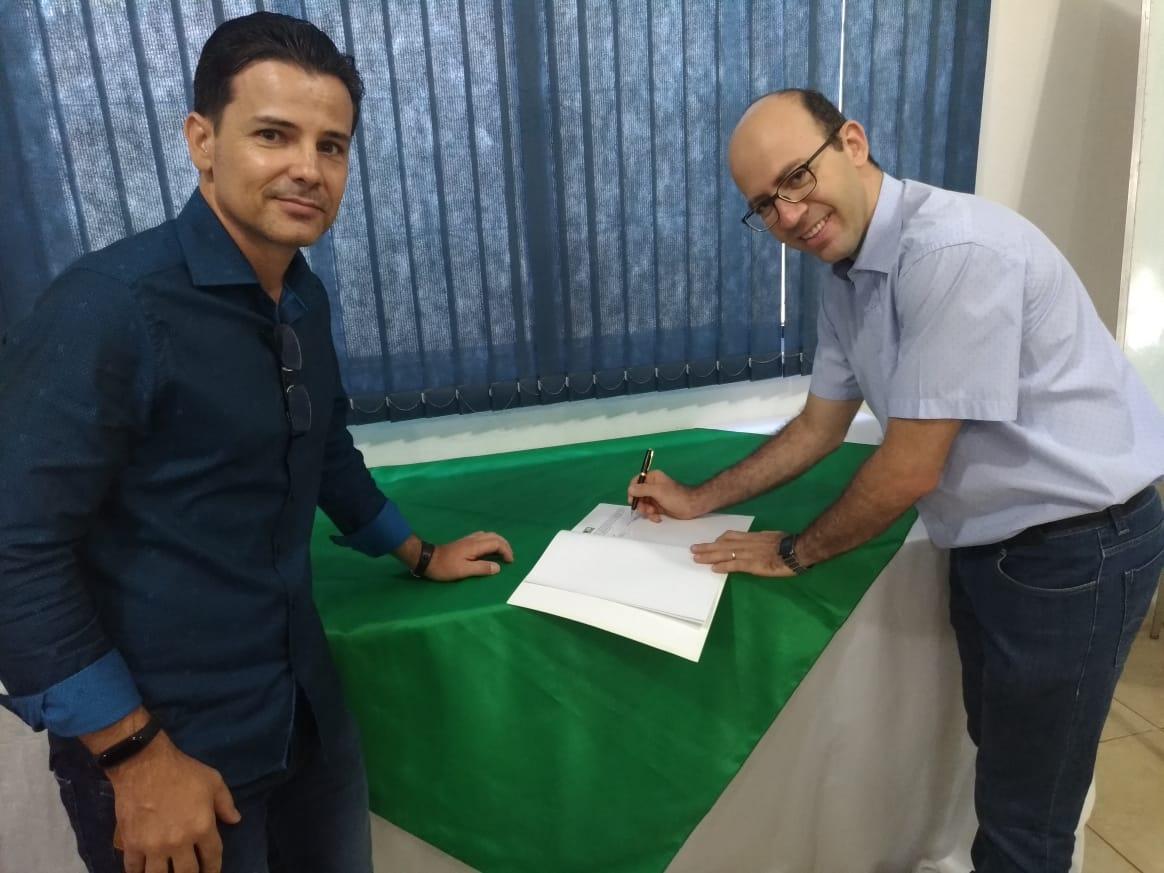 ROLIM DE MOURA: CrediSiS Sudoeste fecha parceria com ACIRM para promoção ‘Show de Prêmios’ ROLIM DE MOURA: CrediSiS Sudoeste fecha parceria com ACIRM para promoção ‘Show de Prêmios’