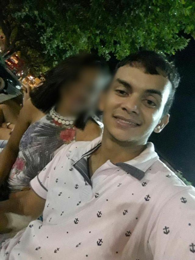 Rolim de Moura – Motociclista morre após grave acidente de trânsito no cruzamento da Rua Barão de Melgaço com Avenida São Paulo; Assista ao vídeo da colisão
