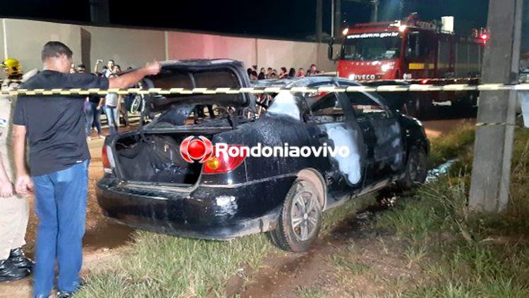 URGENTE: Carro de professor é destruído por incêndio criminoso em frente a escola URGENTE: Carro de professor é destruído por incêndio criminoso em frente a escola