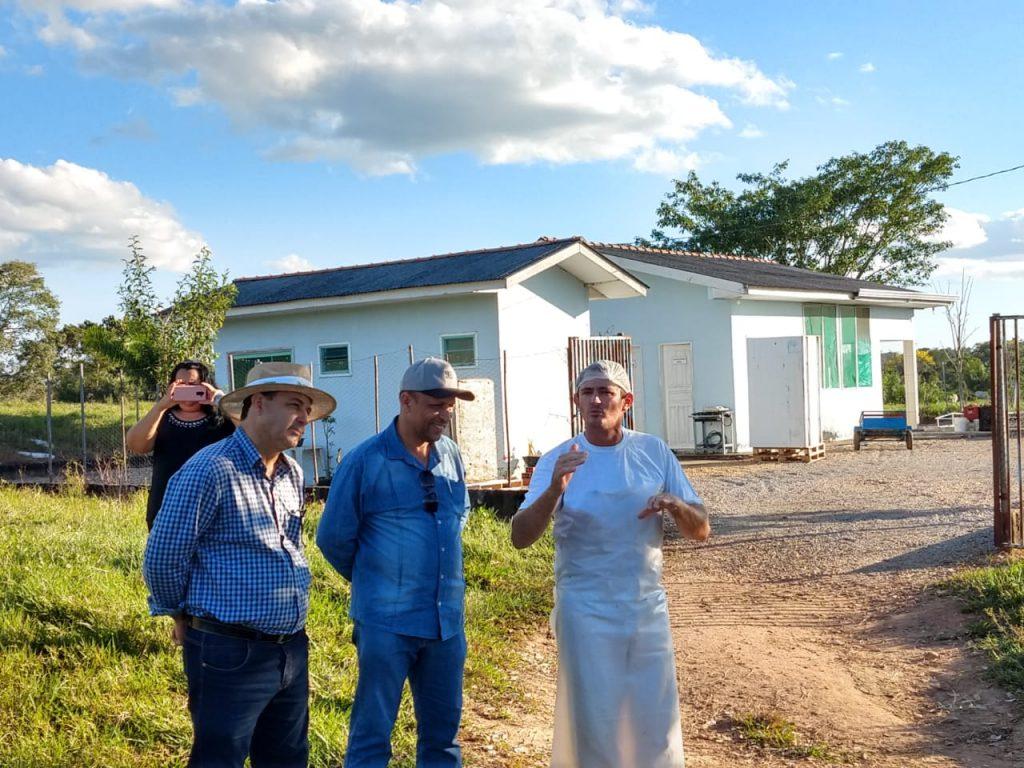 Agricultores de Vilhena visitam propriedades rurais em Rolim de Moura Agricultores de Vilhena visitam propriedades rurais em Rolim de Moura
