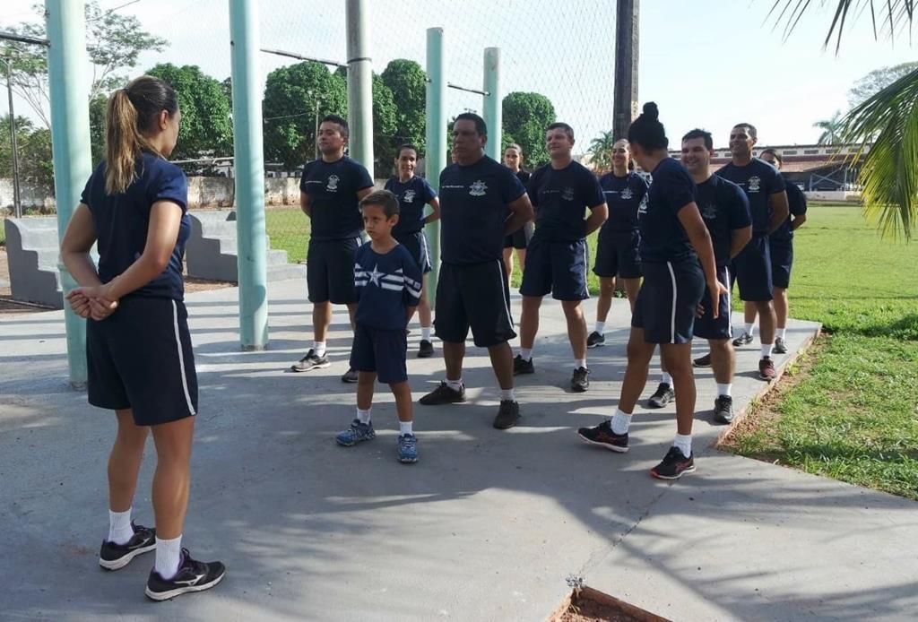 4º Batalhão recebe a visita do garoto Nicollas que conquistou as redes sociais 
