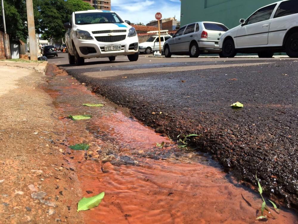 Vazamentos e Vazamentos e