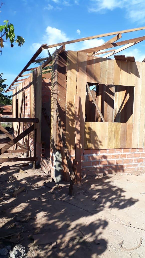 ROLIM DE MOURA: Grupo de ação social realizou mutirão pró-construção de casa para família carente