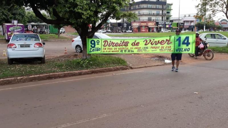 ROLIM DE MOURA: 1º Pit Stop do 9º Leilão Direito de Viver mobiliza motoristas e arrecada com doações ROLIM DE MOURA: 1º Pit Stop do 9º Leilão Direito de Viver mobiliza motoristas e arrecada com doações