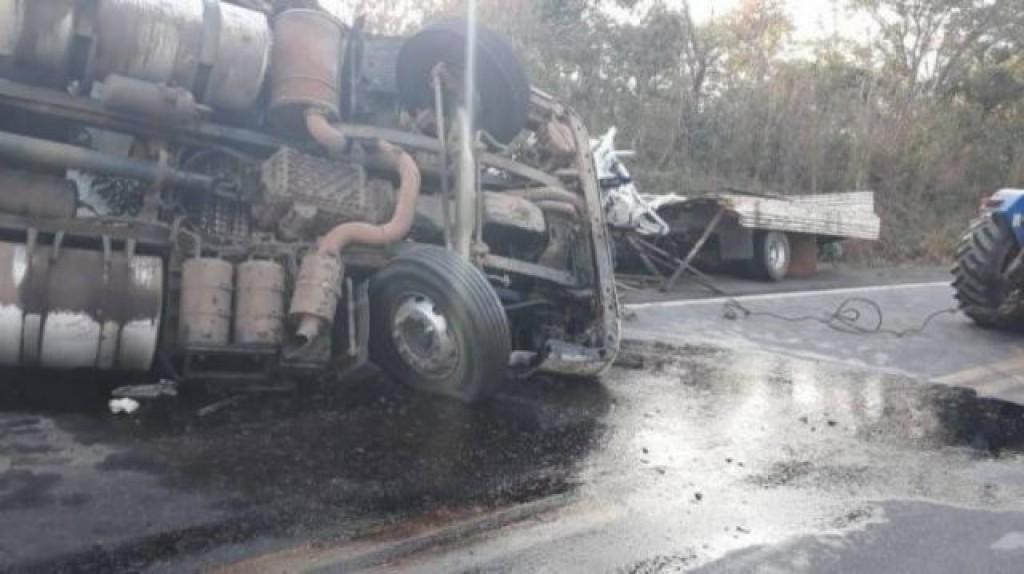 Motorista de Cacoal morre preso às ferragens na rodovia do Mato Grosso 