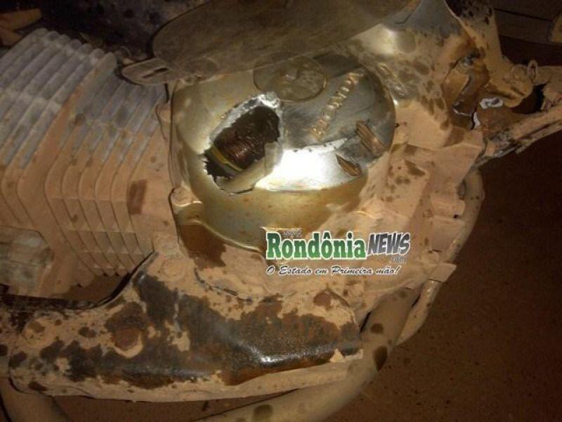 Rolim de Moura- Colisão frontal entre duas motocicletas resulta em três pessoas feridas na linha 196 sul