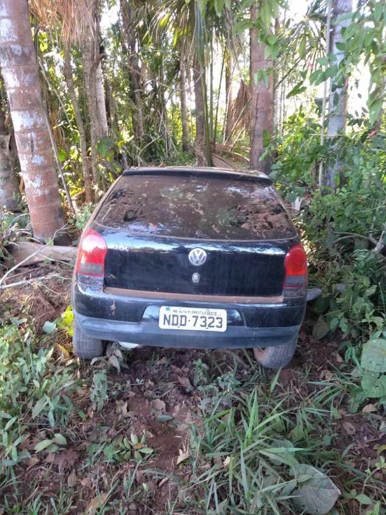 Homem perde o controle da direção e capota carro em Rolim de Moura Homem perde o controle da direção e capota carro em Rolim de Moura