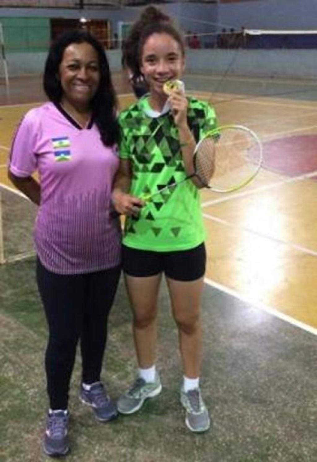 Treinada pela avó, garota de 15 anos se destaca em esporte que quase ninguém conhece em Rondônia 