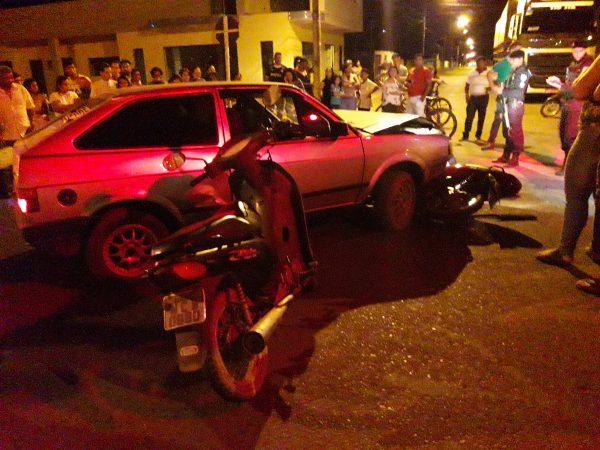 Acidente com suposto motorista embriagado deixa vítimas com fraturas expostas Acidente com suposto motorista embriagado deixa vítimas com fraturas expostas