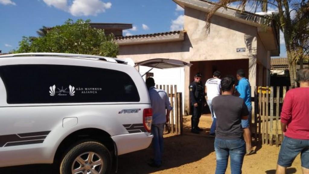 ATUALIZADA: Filho mata a própria mãe a facadas em Vilhena ATUALIZADA: Filho mata a própria mãe a facadas em Vilhena