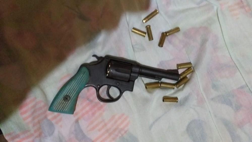 Jovem que chorou no velório do ex diz à polícia que mandou matá-lo após ser ameaçada, em RO