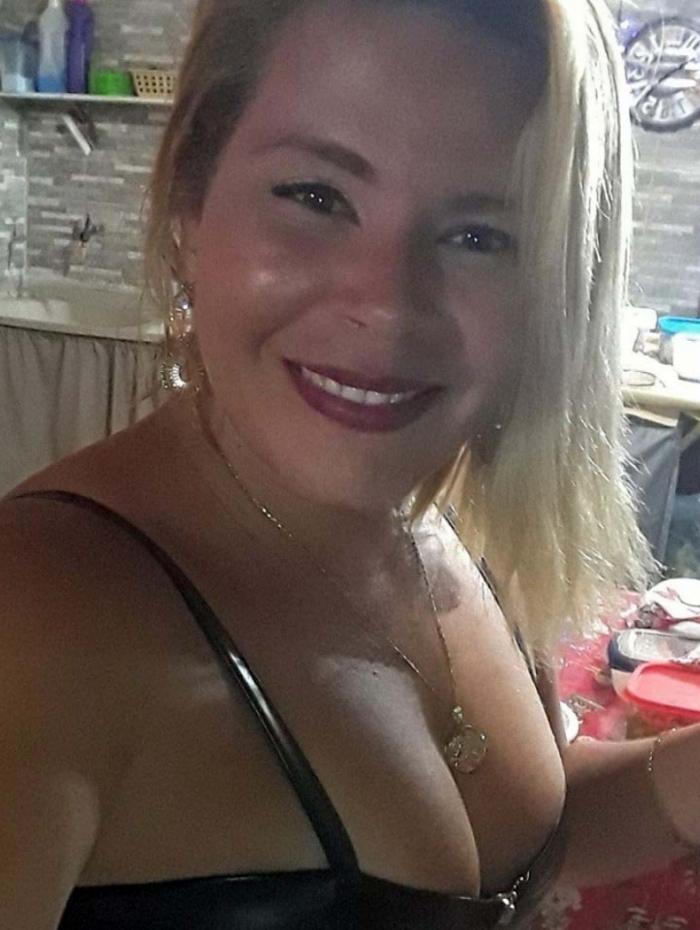 Mãe e filha são assassinadas a tiros dentro de casa por briga de herança Mãe e filha são assassinadas a tiros dentro de casa por briga de herança