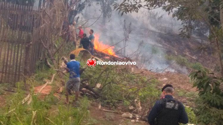 INCÊNDIO: Bombeiros são chamados para impedir que residências fossem destruídas INCÊNDIO: Bombeiros são chamados para impedir que residências fossem destruídas