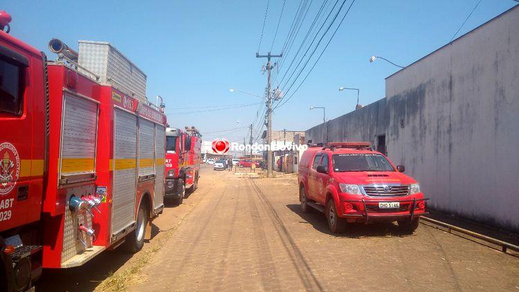 SUSTO: Princípio de incêndio em antigo restaurante mobiliza equipes dos Bombeiros SUSTO: Princípio de incêndio em antigo restaurante mobiliza equipes dos Bombeiros