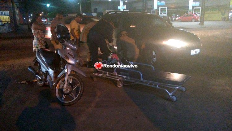 FAROL APAGADO: Motociclista fica lesionada após colisão com carro na zona Leste FAROL APAGADO: Motociclista fica lesionada após colisão com carro na zona Leste