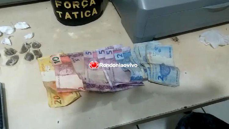 TRAFICANDO: Força Tática flagra adolescente vendendo skunk e cocaína TRAFICANDO: Força Tática flagra adolescente vendendo skunk e cocaína