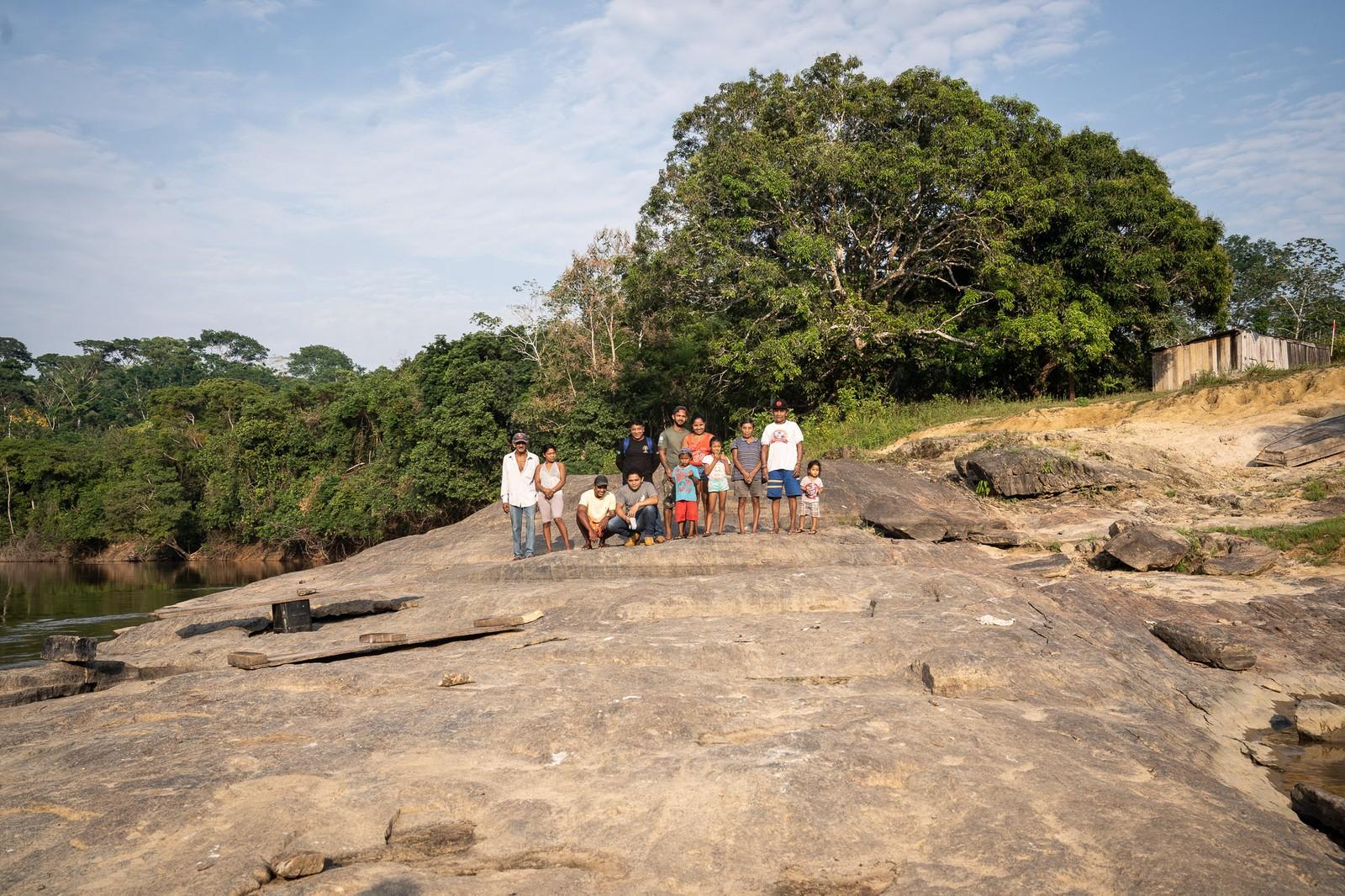 Na terra indígena mais ameaçada do Brasil, base da Funai é destruída, e ninguém sabe quem cometeu o crime Na terra indígena mais ameaçada do Brasil, base da Funai é destruída, e ninguém sabe quem cometeu o crime