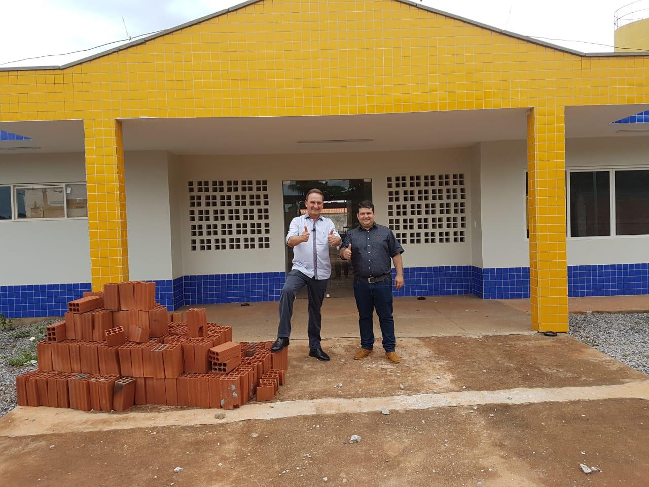 ROLIM DE MOURA: Prefeitura inicia construção do muro e subestação elétrica da Creche do Cidade Alta ROLIM DE MOURA: Prefeitura inicia construção do muro e subestação elétrica da Creche do Cidade Alta