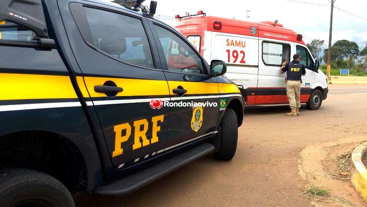 Idoso fica desacordado ao sofrer queda de motocicleta na BR-364 Idoso fica desacordado ao sofrer queda de motocicleta na BR-364